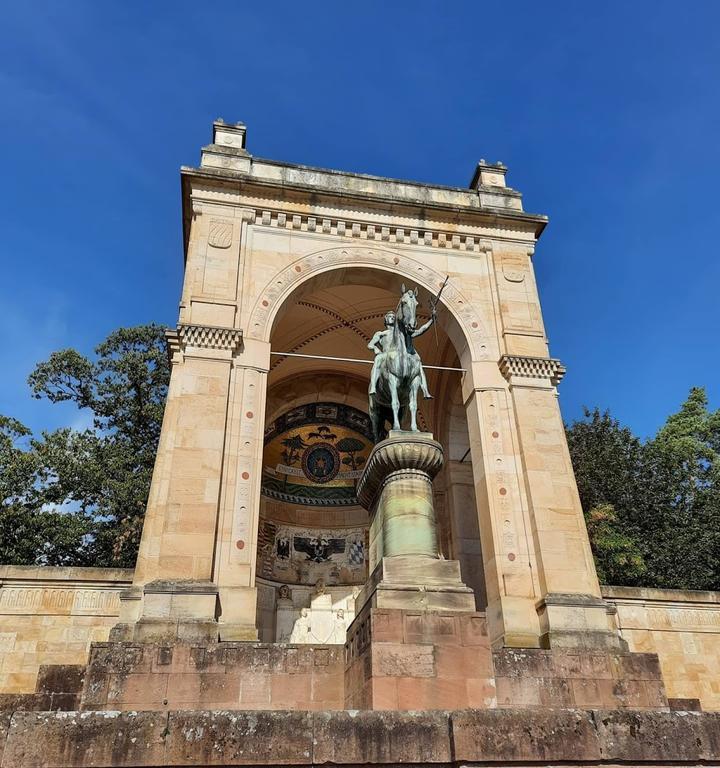 Waldgaststatte Friedensdenkmal